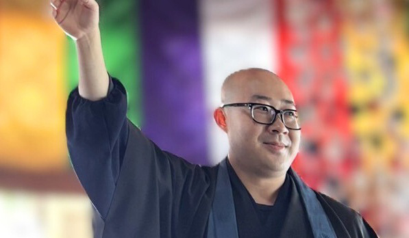 僧侶によるガイド