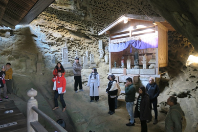 法性寺　タフォニ見学