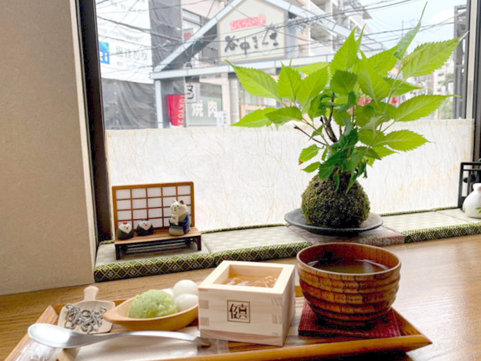 日本酒のゼリーと夕焼けだんだんを眺める贅沢な時間