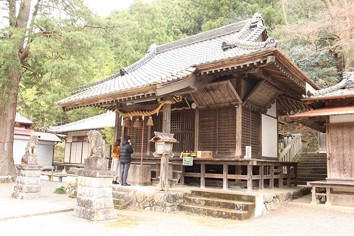 白瀧神社