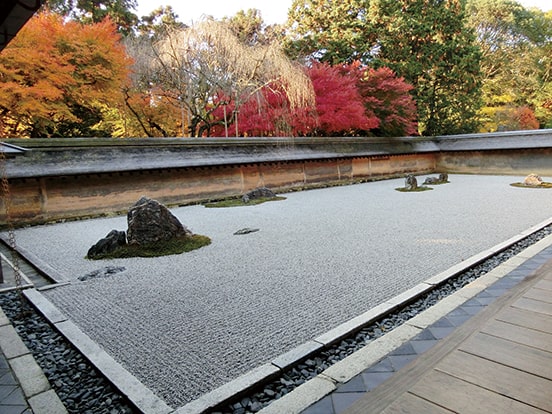 （12月上旬頃）　写真提供：龍安寺