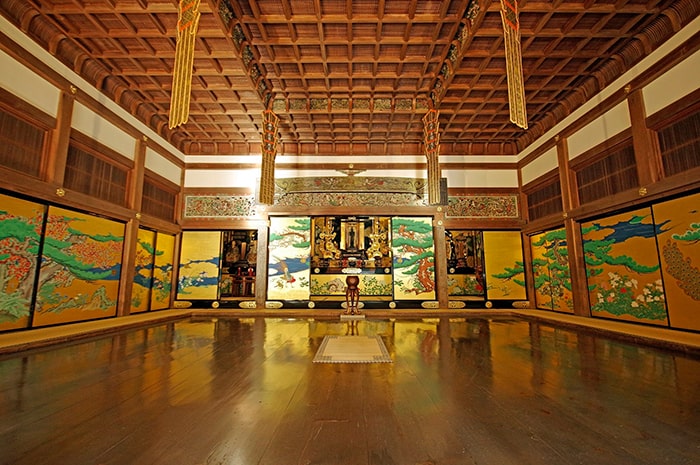 室中(孔雀の間)　画像提供 瑞巌寺
