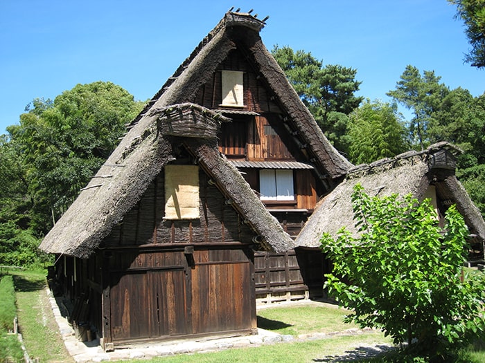 日本民家集落博物館