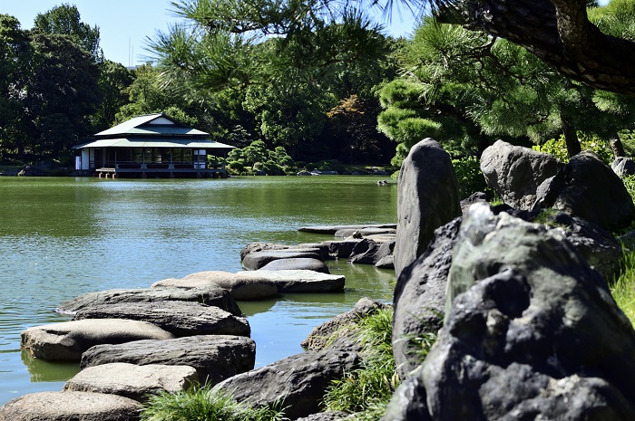 清澄庭園　写真提供：公益財団法人東京都公園協会