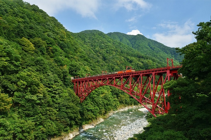 黒部峡谷トロッコ電車