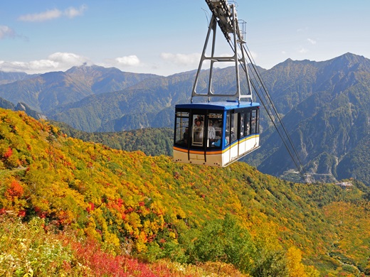 立山ロープウェイのイメージ（10月ごろ）