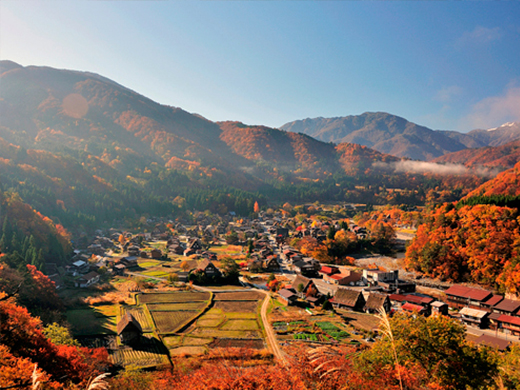 白川郷の紅葉イメージ