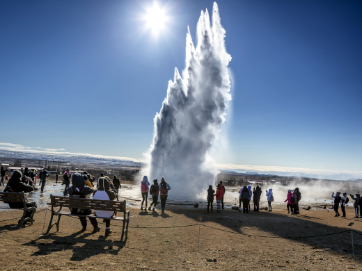 大自然の絶景に出会う アイスランドで訪れるべき絶景5選 旅する地球 近畿日本ツーリスト 大自然の絶景に出会う アイスランドで訪れるべき絶景5選 旅する地球 近畿日本ツーリスト