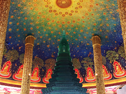 ワット・パクナム寺院