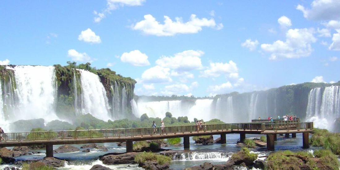 南米に行くならはずせない イグアスの滝の絶景を1 満喫する方法 旅する地球 近畿日本ツーリスト
