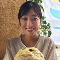 三川萌子