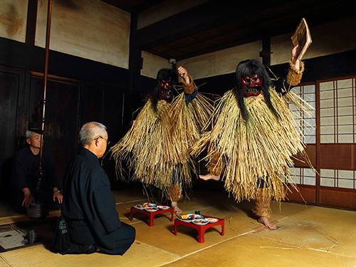 男鹿真山伝承館