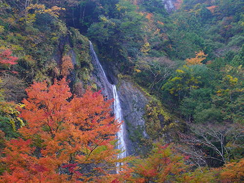 切通し峡と布滝