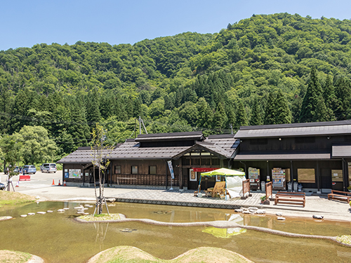 日本有数のスキーリゾート 越後湯沢の観光スポットをご紹介 スキーに温泉 グルメや絶景も 近畿日本ツーリスト 日本有数のスキーリゾート 越後湯沢の観光スポットをご紹介 スキーに温泉 グルメや絶景も 近畿日本ツーリスト