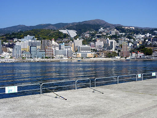 熱海港海釣り施設