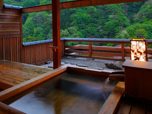 お部屋食・露天風呂付客室の宿