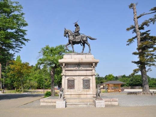 青葉城址公園　伊達政宗騎馬像